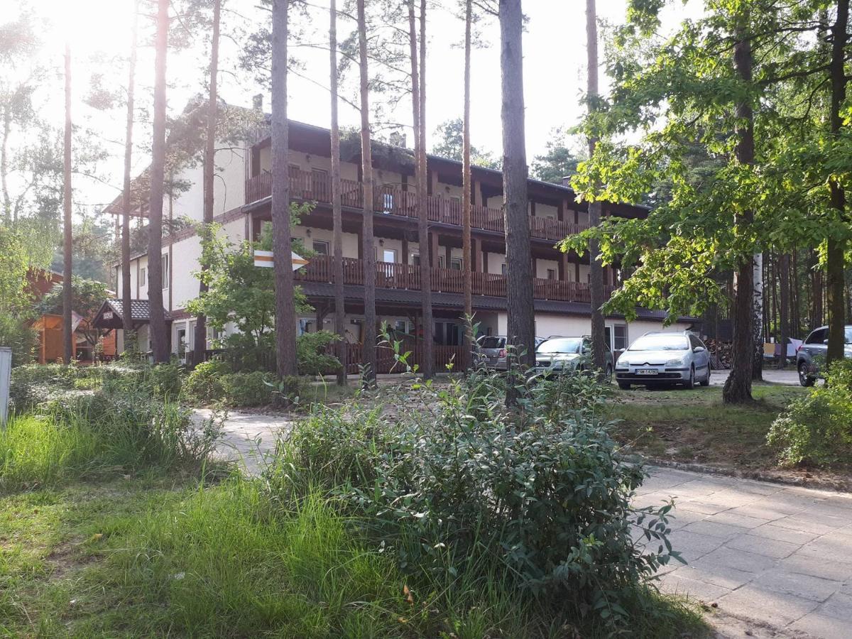 Hotel Osrodek Wypoczynkowy Wratislavia à Radzyń Extérieur photo