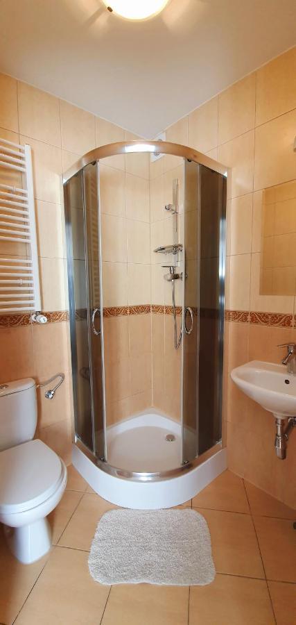 Hotel Osrodek Wypoczynkowy Wratislavia à Radzyń Extérieur photo